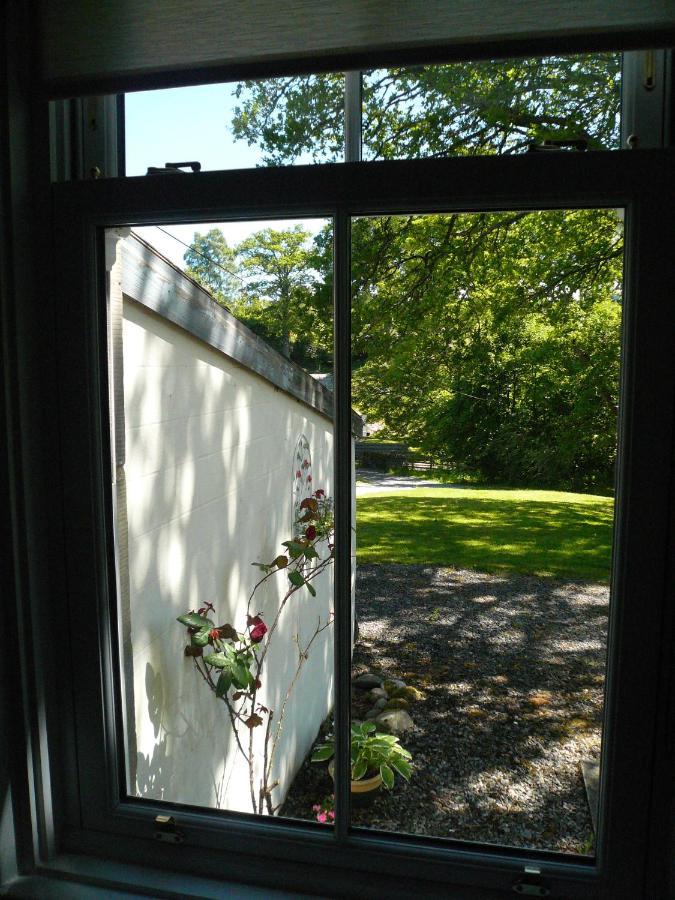 Woodburn Ground-Floor Apartment In Quiet Setting In Pitlochry Esterno foto